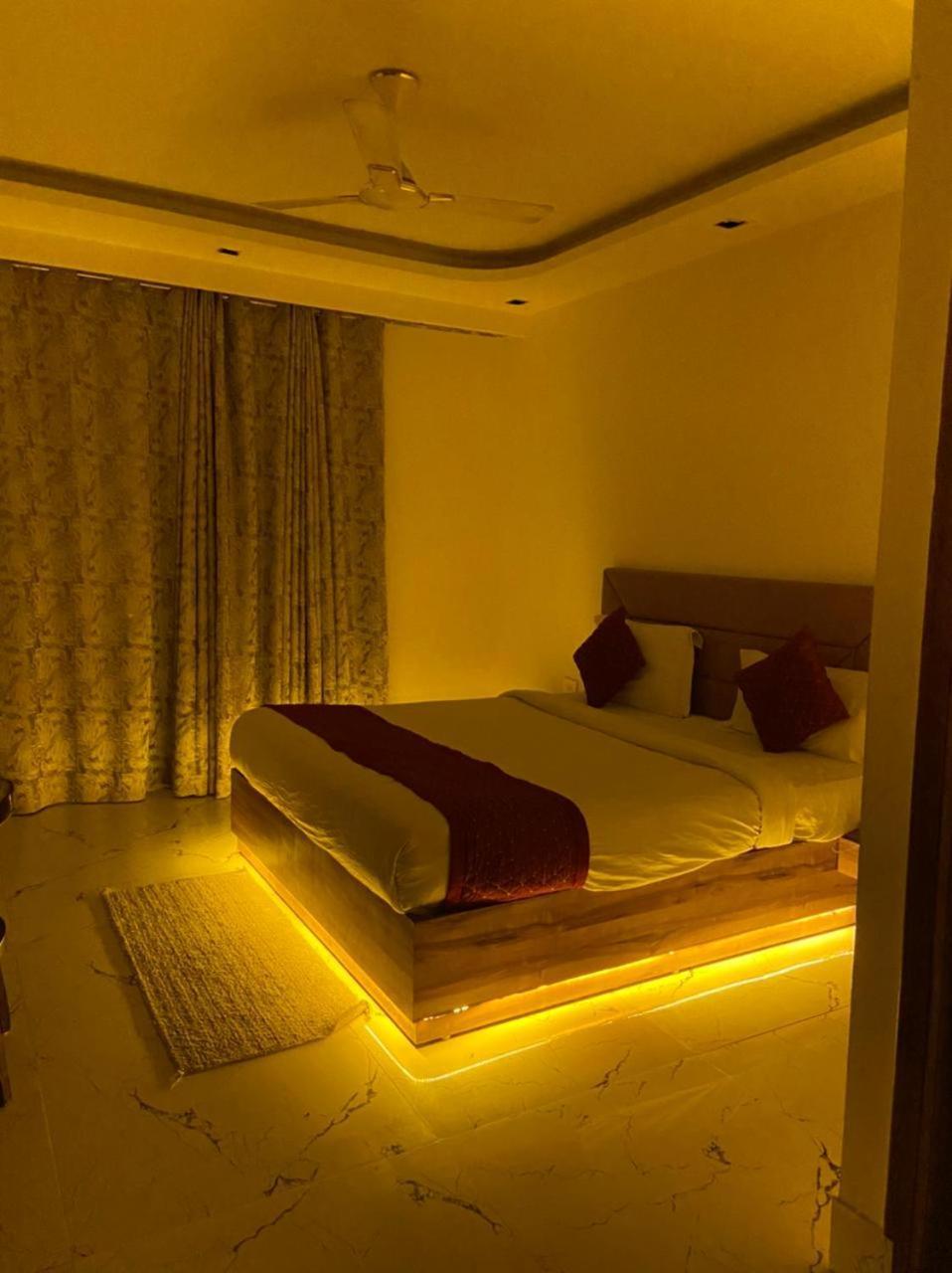 Hotel Royal Paradise By Kdson New Delhi Exterior foto