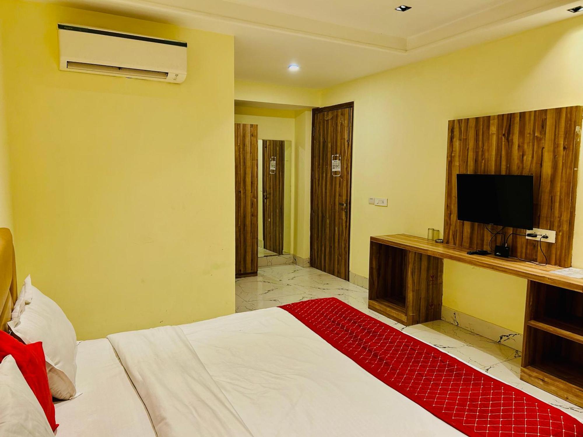Hotel Royal Paradise By Kdson New Delhi Exterior foto